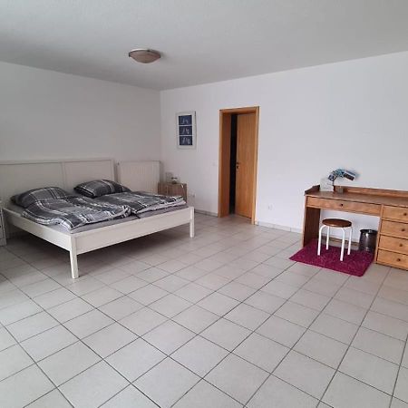 Ruhige Ferienwohnung Am Rande Des Nordschwarzwalds Straubenhardt Ngoại thất bức ảnh