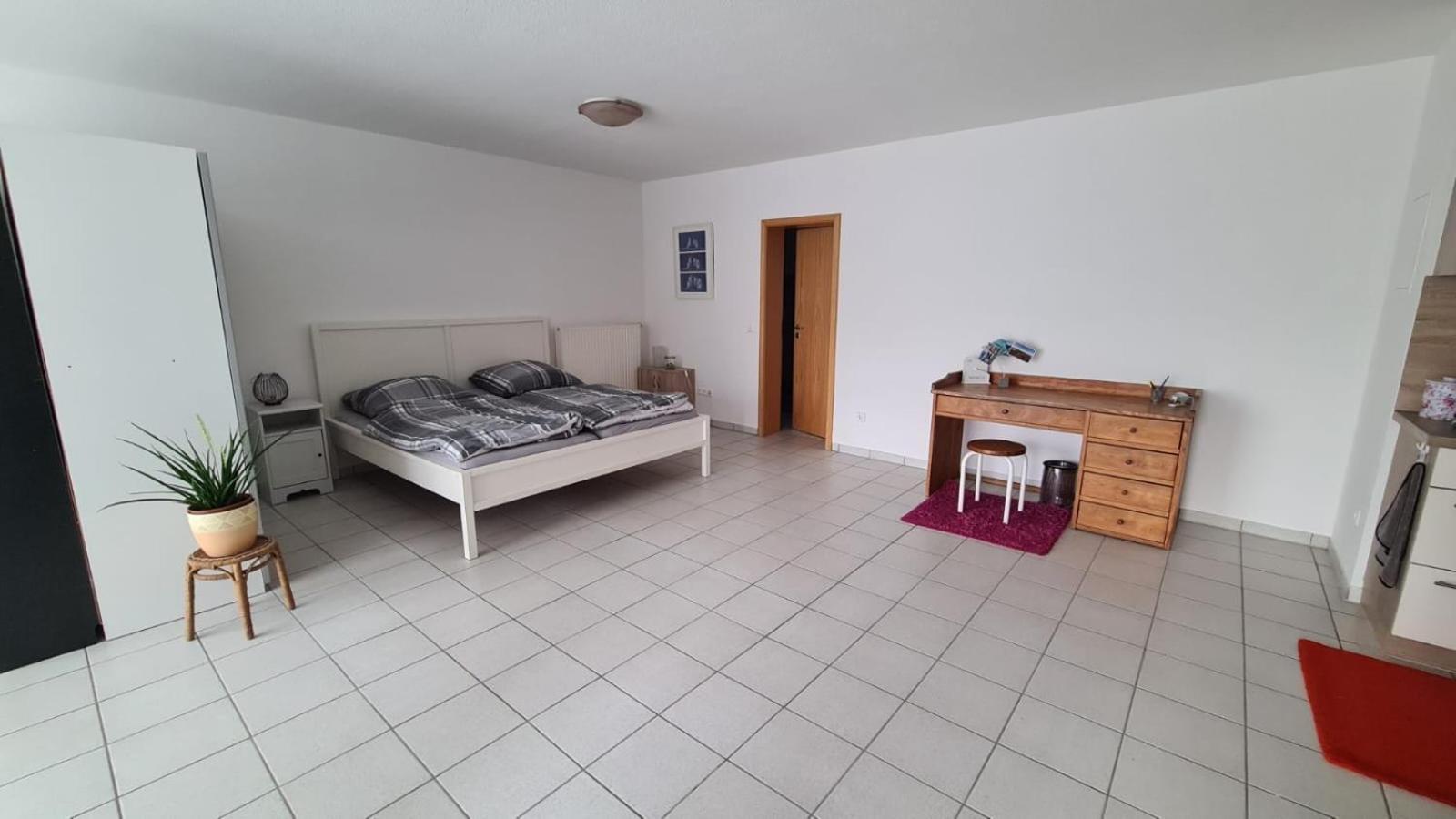 Ruhige Ferienwohnung Am Rande Des Nordschwarzwalds Straubenhardt Ngoại thất bức ảnh