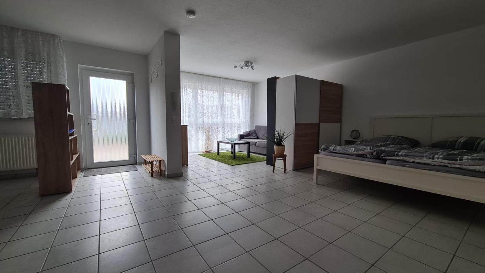 Ruhige Ferienwohnung Am Rande Des Nordschwarzwalds Straubenhardt Ngoại thất bức ảnh